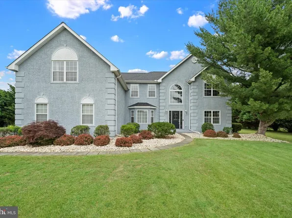 203 Deerfield Dr, Middletown, DE 19709
