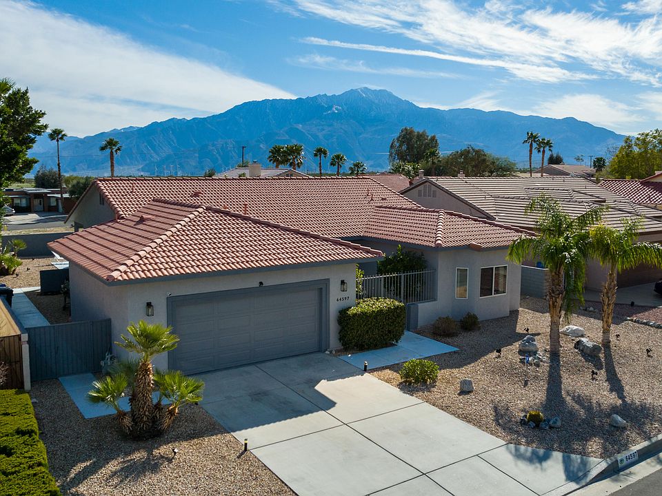 1st image of 64597 Spyglass Ave