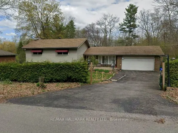 36 Summerhayes Cres, Brantford, ON N3R 5J3