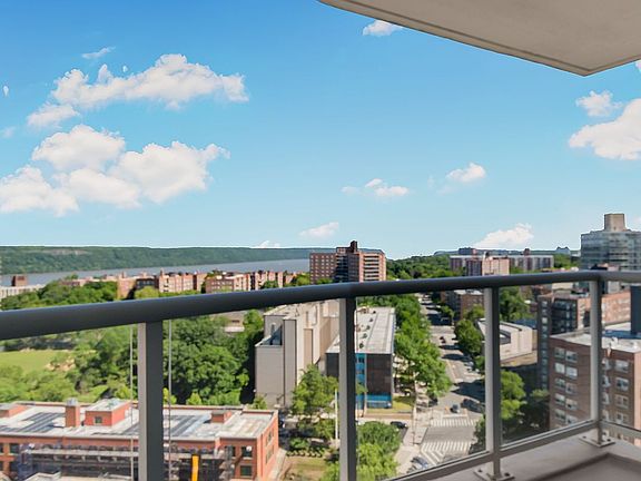 5th image of 3333 Henry Hudson Pkwy APT 21R