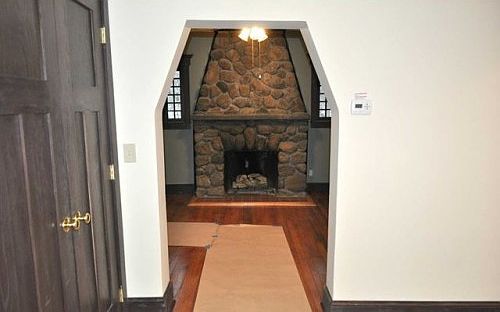 3rd image of 15 Wyckoff Ave #A