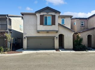 922 Winchell Way W, Madera, CA 93636