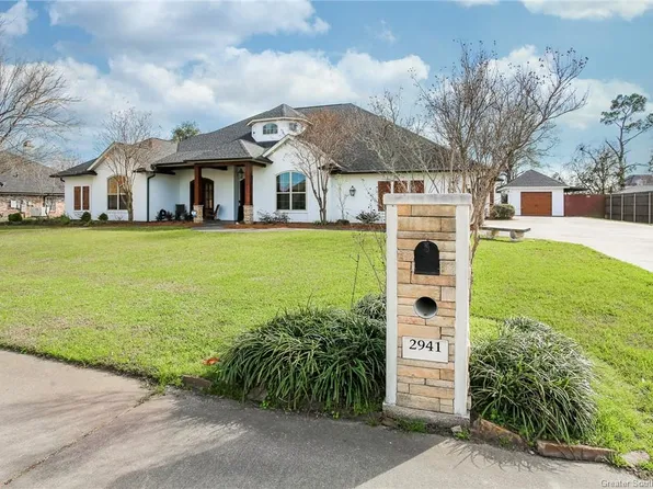 2941 Putters Ln, Lake Charles, LA 70605