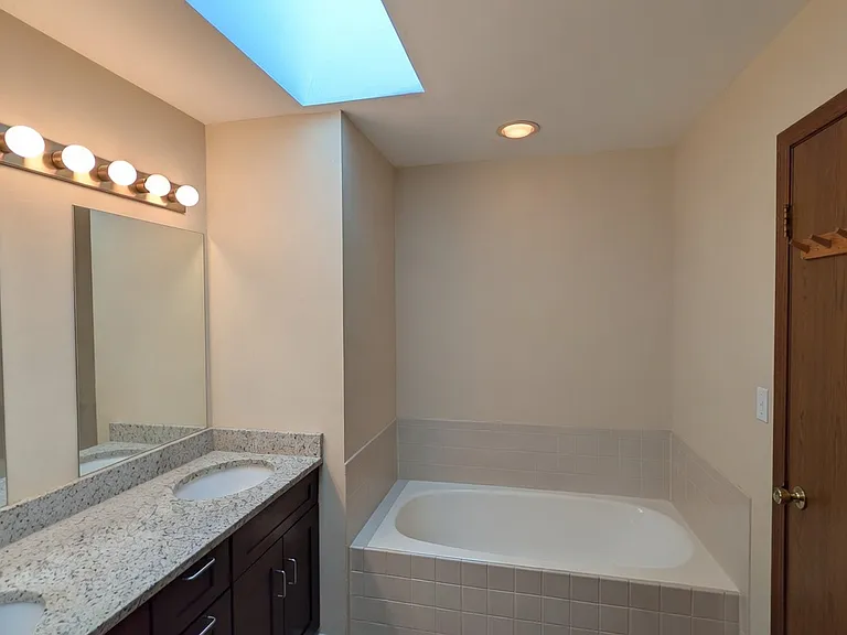 150 Winchester Dr #150 — Photo 13