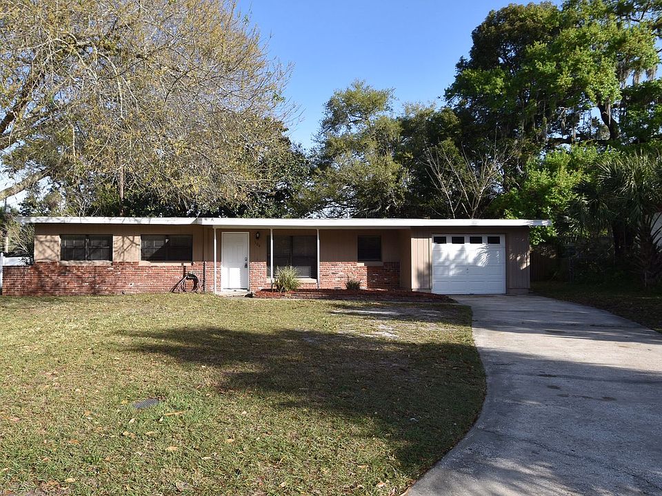 1st image of 104 W Coleman Cir