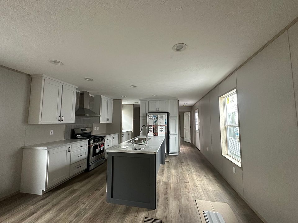 1st image of 40 W Flamingo Rd #11591104
