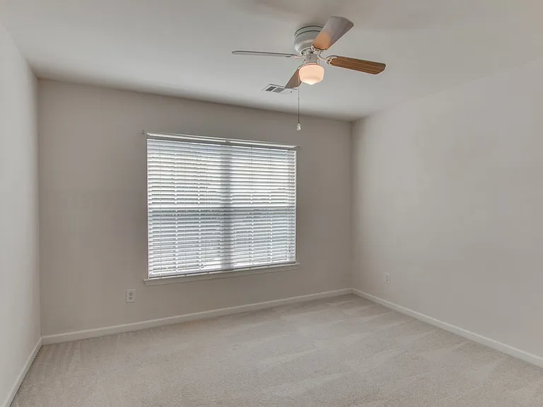 1510 Chestnut Springs Rd — Photo 16