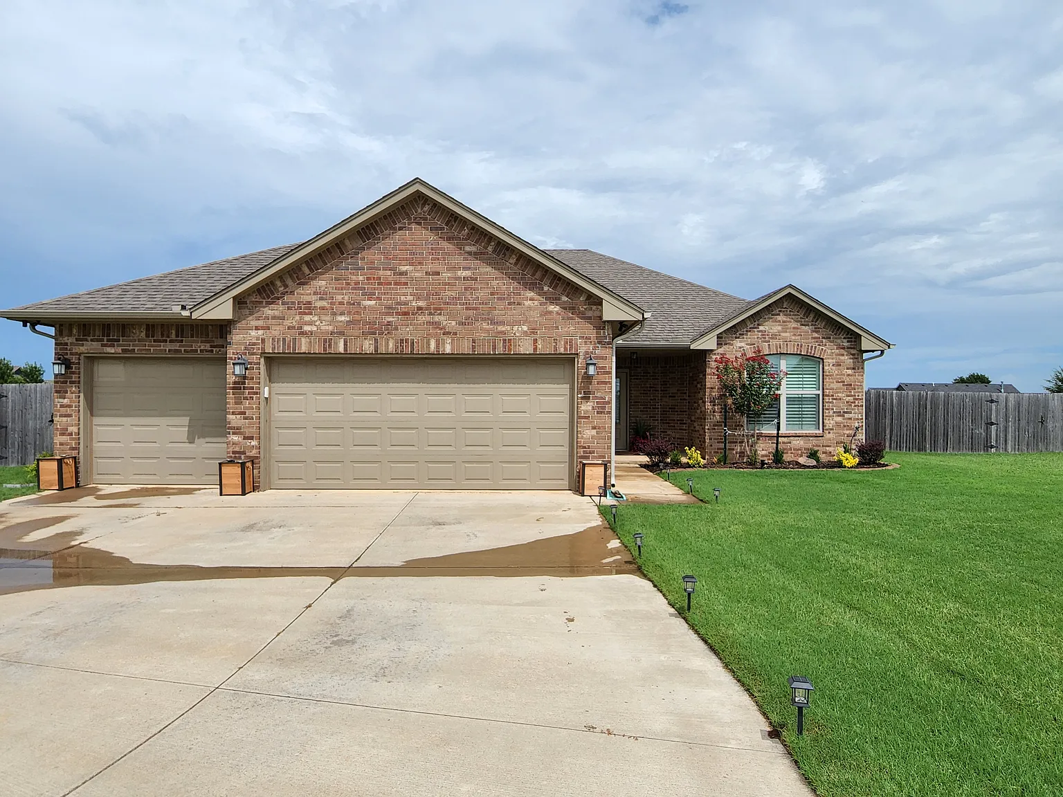 4 bed, 1669 sqft, $2,295 — Photo 4