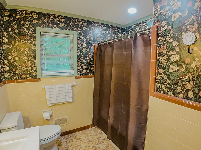 110 Willow Dr — Photo 20