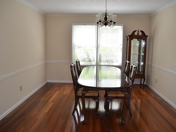 4th image of 2634 Chadwick Ct