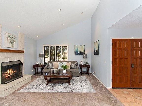 3rd image of 1668 Sunnybrook Ave