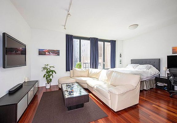 4th image of 50 W 15th St APT 5A