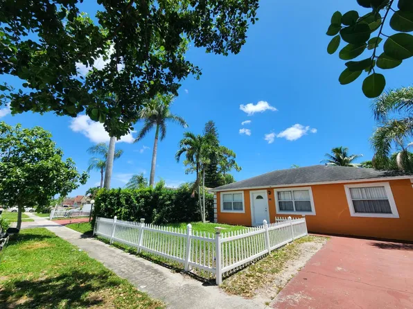 204 Jennings Avenue, Greenacres, FL 33463