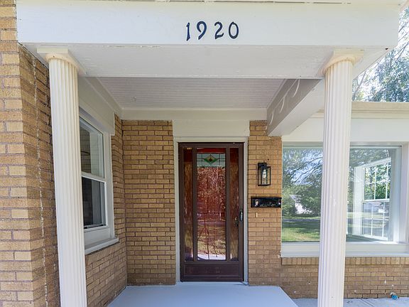 3rd image of 1920 Euclid Dr