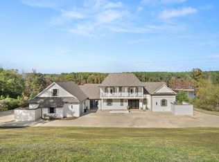 220 Cypress Village Dr #16-17, Many, LA 71449