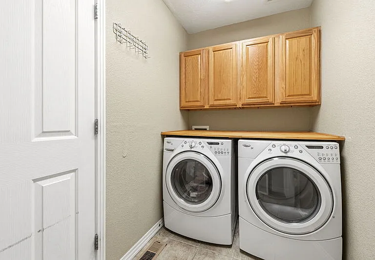 14141 Fairwind Ln — Photo 15