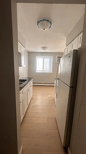 120 Iowa Ave W Photo 1