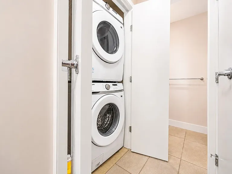 6015 Iona Dr #107 — Photo 24