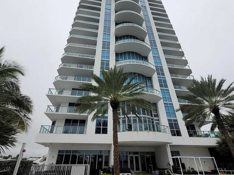 17301 Biscayne Blvd #1202 — Photo 27