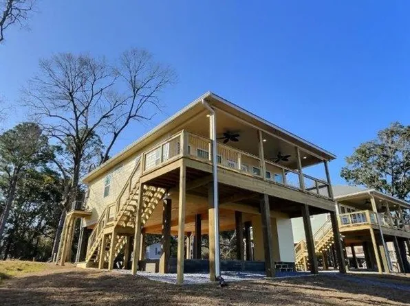 8712 W Simmons Bayou Dr, Ocean Springs, MS 39564
