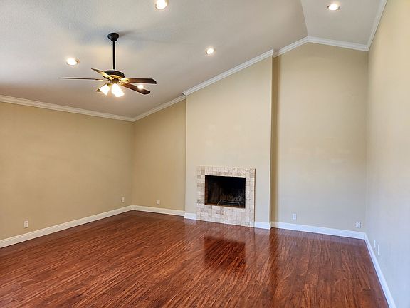 5th image of 2453 E Jacinto Ave