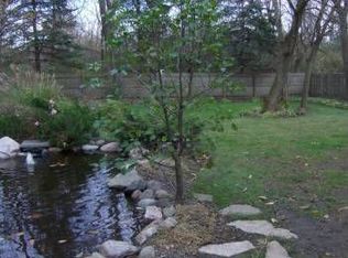 755 Mawman Ave, Lake Bluff, IL 60044