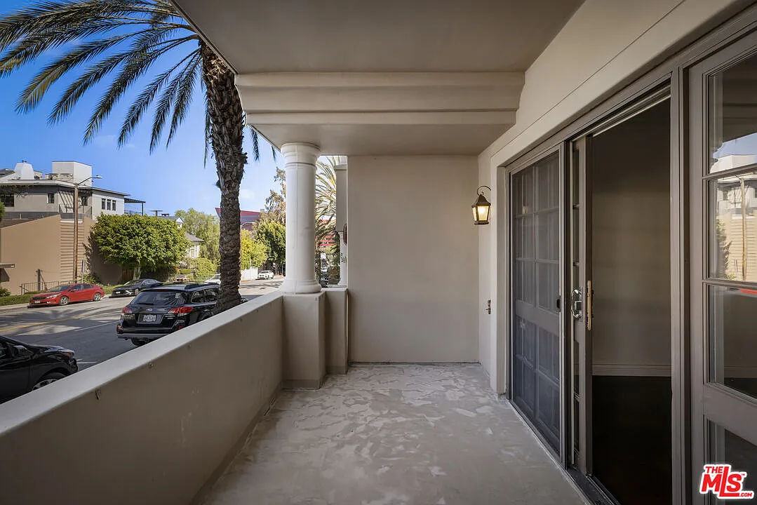 1 bed, 1.0 bath, 815 sqft, $3,450 — Photo 1