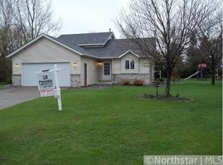 516 Bechtold Dr, Sartell, MN 56377