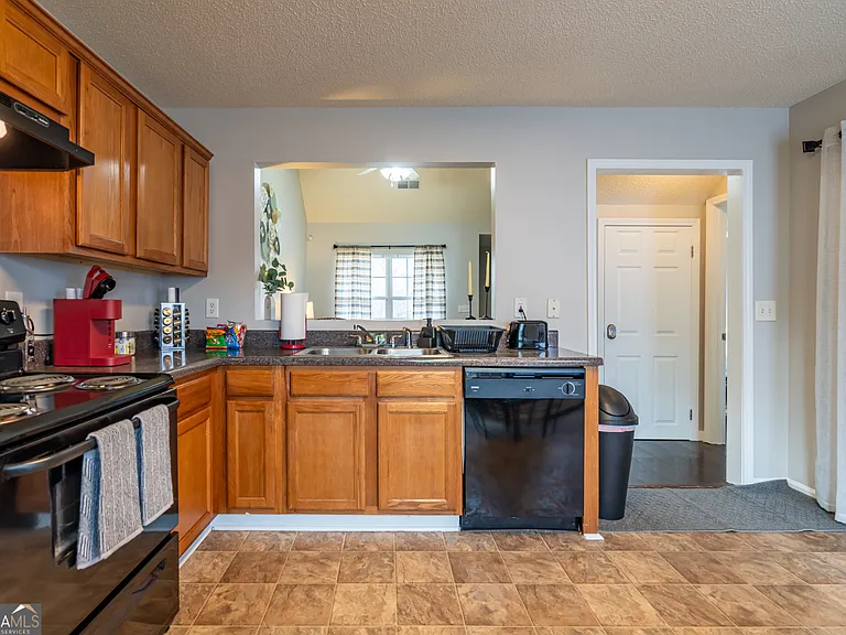 106 Middlebrook Dr — Photo 8