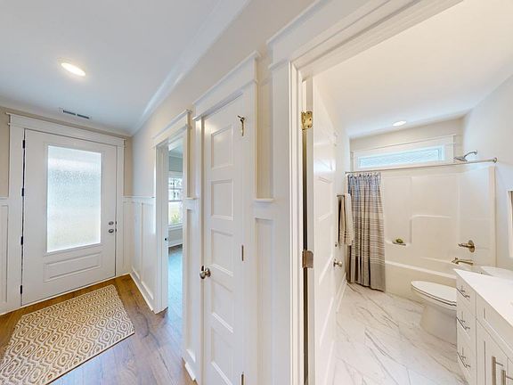 4th image of 2083 Greenside Manor Drive #L-3