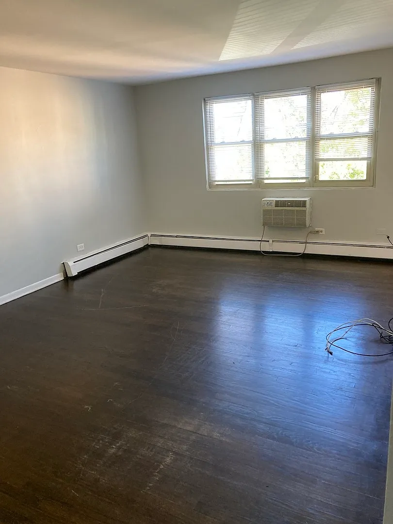 1 bed, 725 sqft, $1,500 — Photo 2