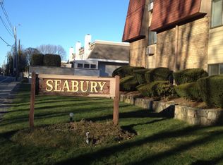 4162 Post Rd APT 16, East Greenwich, RI 02818