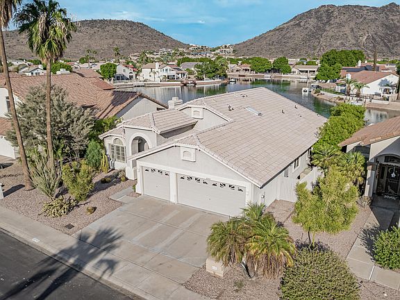 4th image of 20743 N 56TH Avenue
