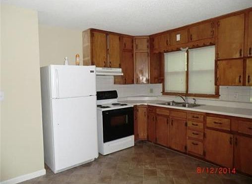 3rd image of 804 S Vassar Ave