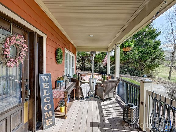 3rd image of 1645 Ivy Hill Rd