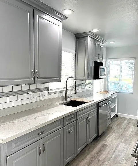 1535 Marine Ave — Photo 9