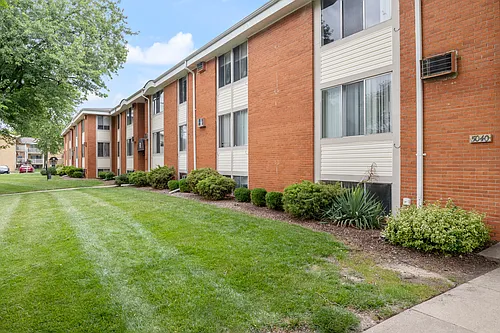 Miracle Manor Apartments Photo 1