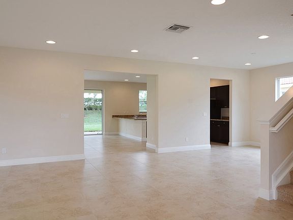 4th image of 2129 NW Padova St