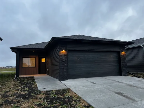6751 66th Ave S, Horace, ND 58047