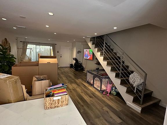 3rd image of 849 S Shenandoah St APT 107