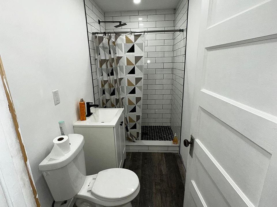 1st image of 113 E Brighton Ave #3