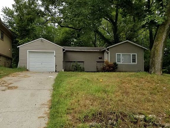 2nd image of 4216 Cypress Ave