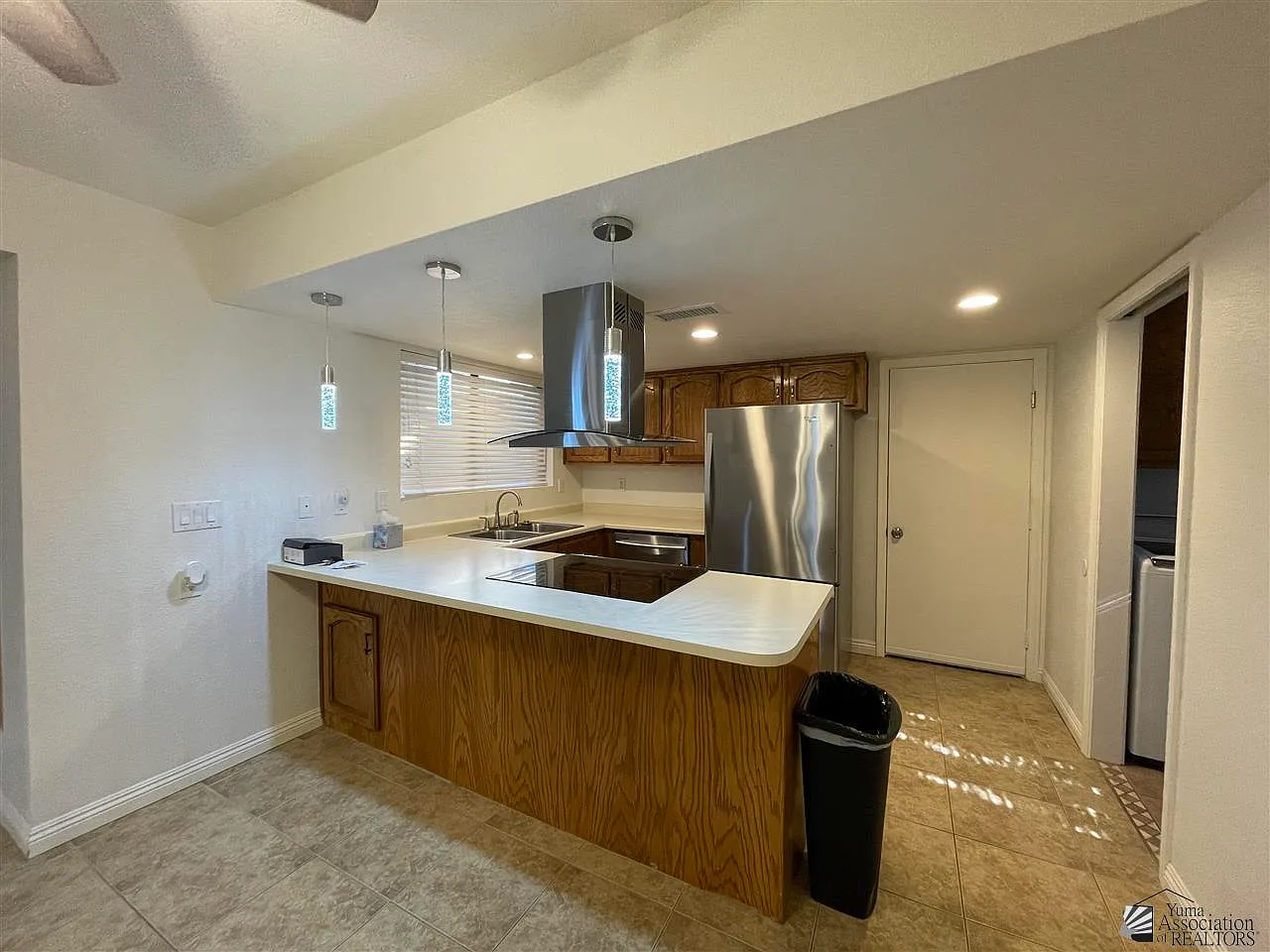 3 bed, 2.0 bath, 1269 sqft, $1,600 — Photo 3