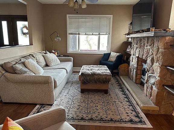 4th image of 818 Doyle Ave