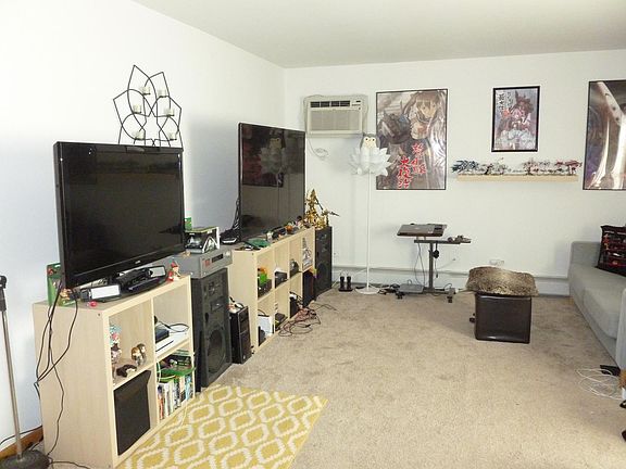 5th image of 317 Dee Ct APT C
