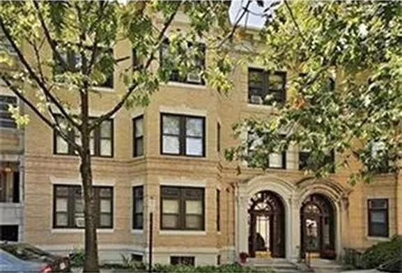 1 bed, 350 sqft, $2,100 — Photo 4