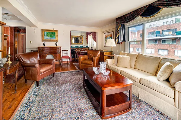 Sold by Compass | media 2