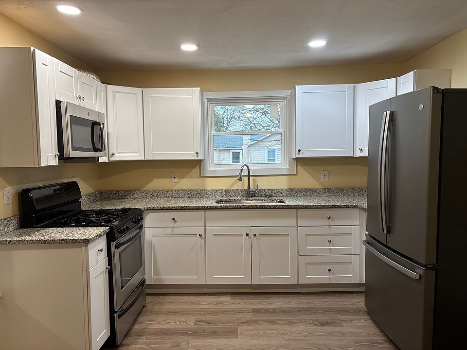 1st image of 2043 Elmwood Ave Unit 1
