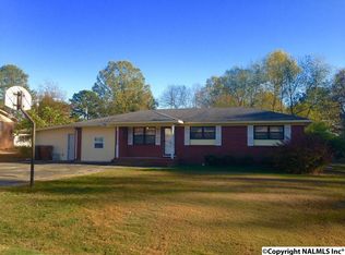 306 Sunset St SW, Hartselle, AL 35640