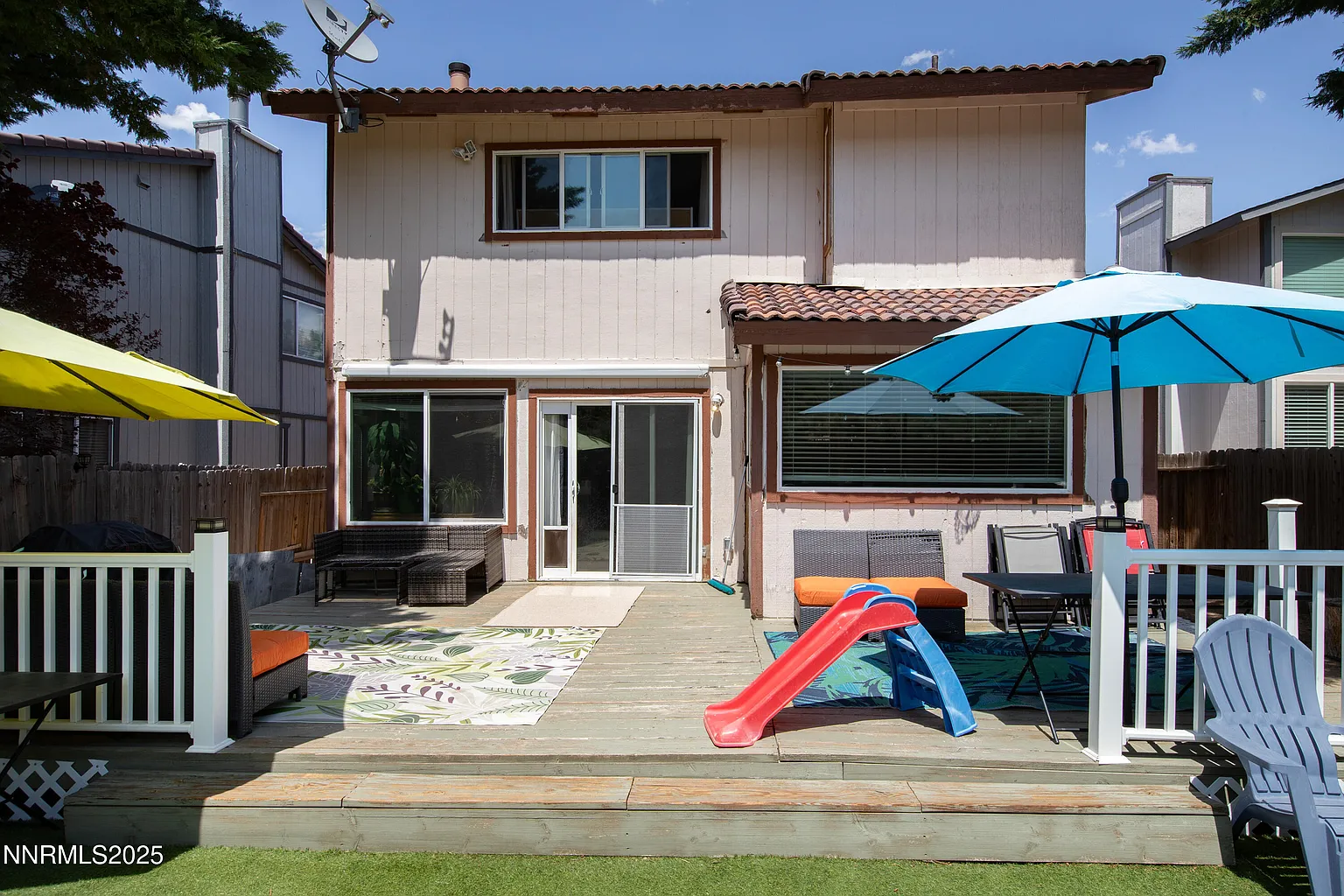 7090 Peppermint Dr photo 1